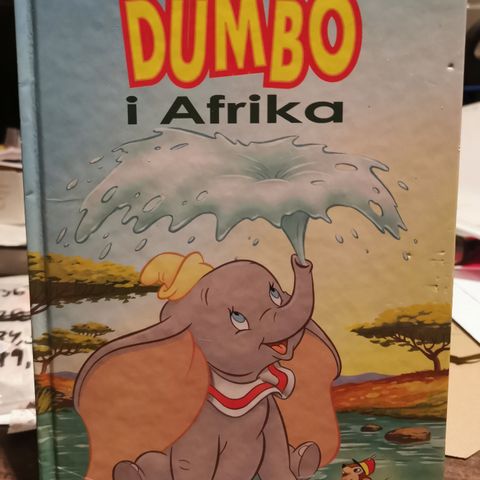 KR 10 DUMBO I AFRIKA med initial