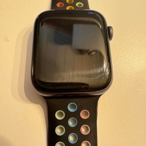 Apple Watch 5 44mm