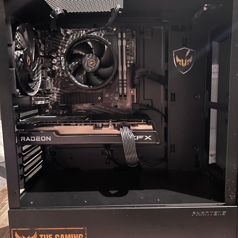 Custom Gaming PC, alt for lite brukt!