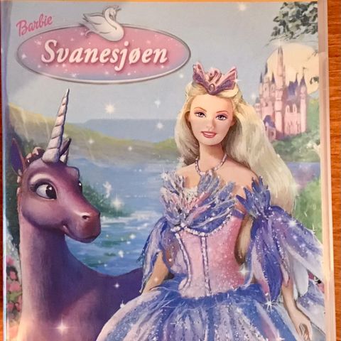 Barbie Svanesjøen eventyr CD & Bok