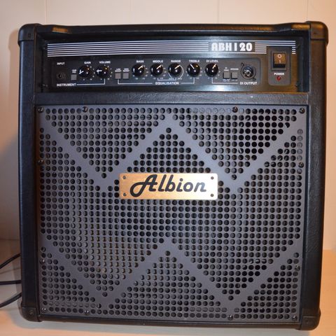 Albion ABH 120 BASSFORSTERKER