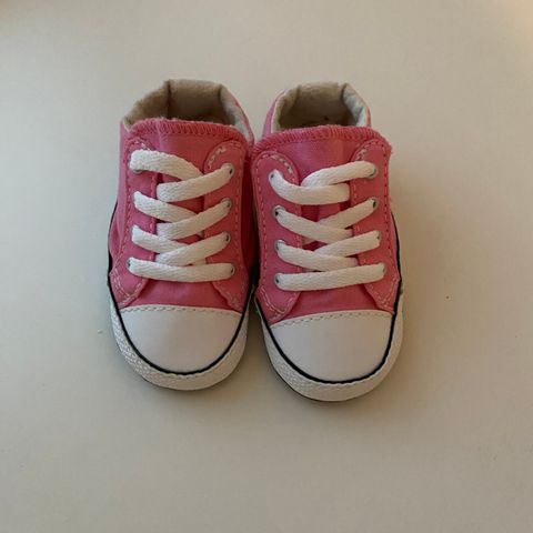 Rosa converse tøfler str 19