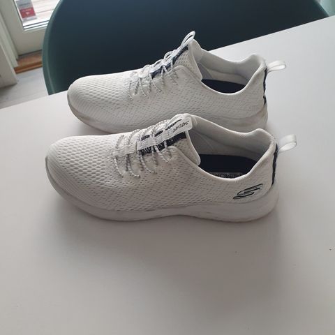 Skechers sko dame str 38 "NYE"