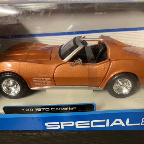 1:24. Corvette. Stingray 1970