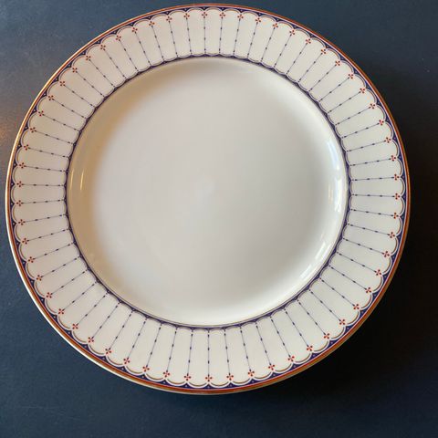 Tallerken Fine Royal porcelain