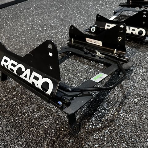 Recaro SPG XL med justerbare understell til Nissan GT-R R35