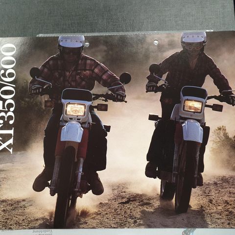 Yamaha XT 350 / 600 USA Brosjyre