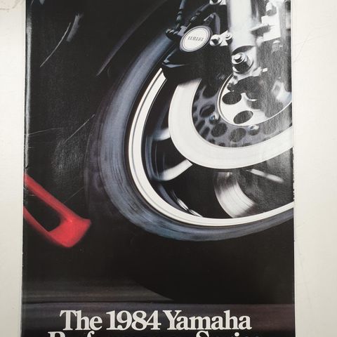 1984 Yamaha RZ 350 FJ 600 1100 USA brosjyre