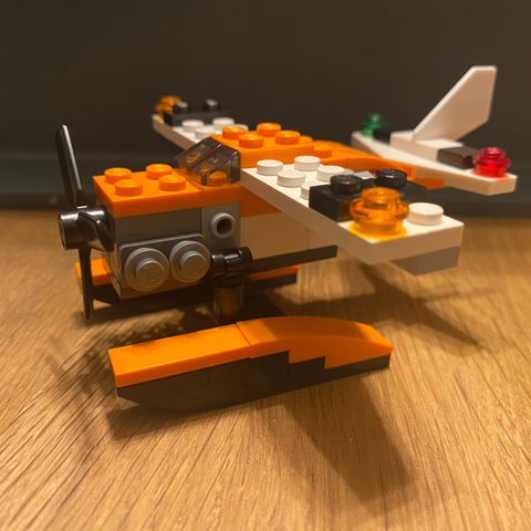 Lego creator 31028 - sjøfly / seilbåt / sumpbåt