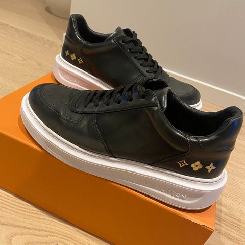 LOUIS VUITTON BEVERLY HILLS SNEAKERS 40.5
