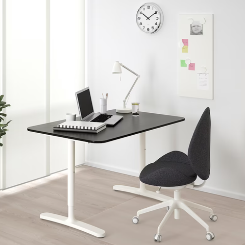 BEKANT Arbeidsbord/skrivebord svartbeiset askefiner/hvit