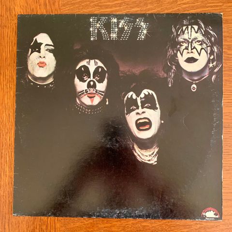 Kiss - Kiss 1974 med en signatur