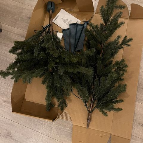 Vinterfint juletre fra IKEA 160cm