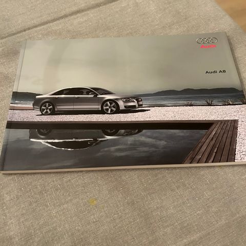 Audi A8 og A8L brosjyre