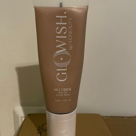 Glowish by Hudabeauty skin tint