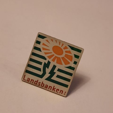 Landsbanken pins