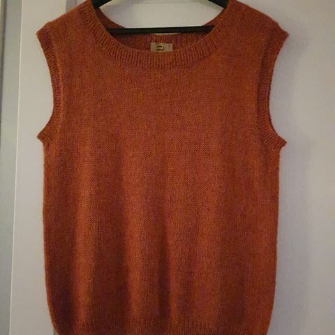 Strikket vest kr 300