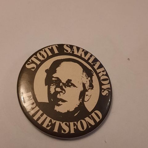 Støtt Sakharovs frihetsfond button