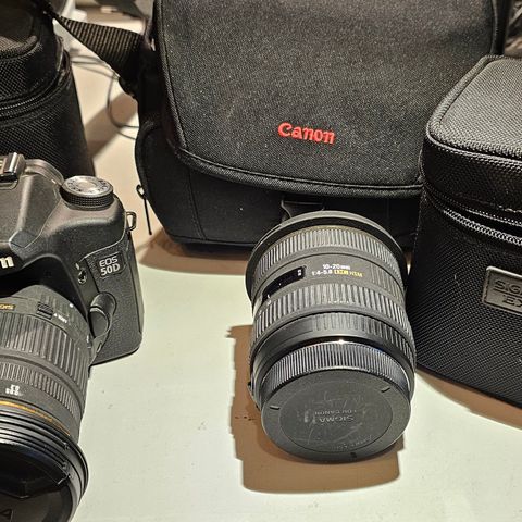 Canon EOS 50D m/18-50mm F2.8,  10-20mm F4.0-5.6, Canon lader, 2xbatteri