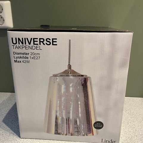 Taklampe Lindø Universe pendel 20cm - ubrukt