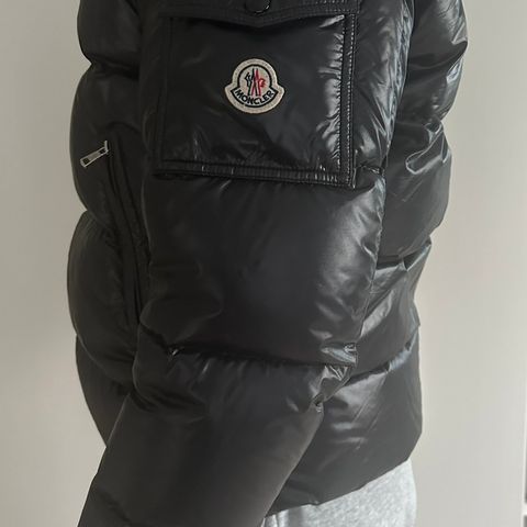 Moncler Ecrins selges