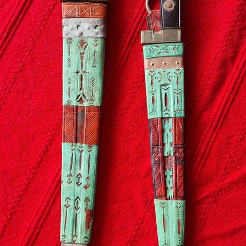 2 Antikke Kniver Trolig "Tuareg" (Eksakt Alder Ukjent)