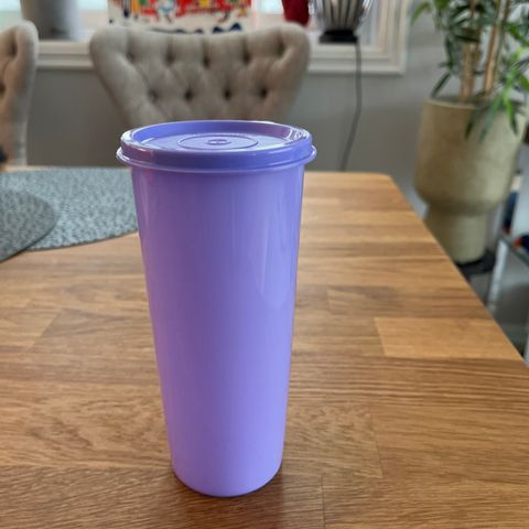 Tupperware tumbler