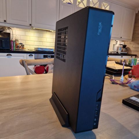 Fractal Design Node 202 (M-ITX) Mini Tower Cabinet (Svart)