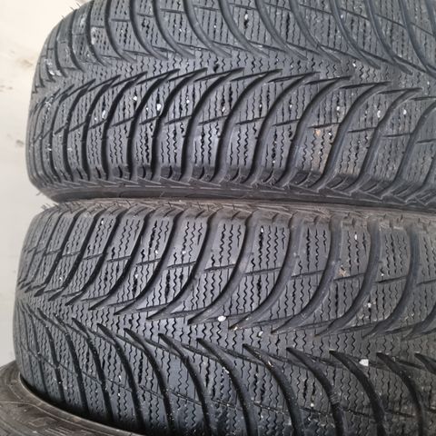 195/65 R15 vinterdekk