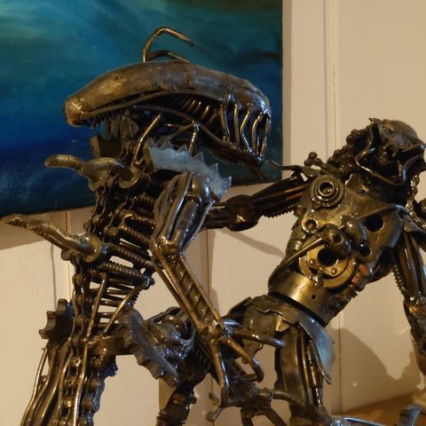 Alien vs predator metallfigur