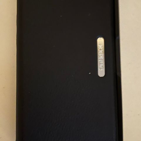 Otterbox wallet case - iPhone 13