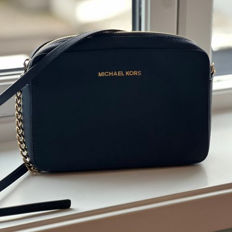 Michael Kors crossbody veske