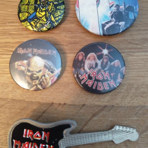 Iron Maiden - Buttons - Samlekort - Penner - Symerker - Halskjede osv