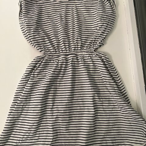 Zara-hvit/blå stripet kjole