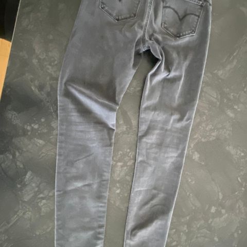 levis bukse mid rise skinny 26/34