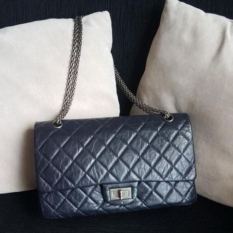 Chanel Reissue 227