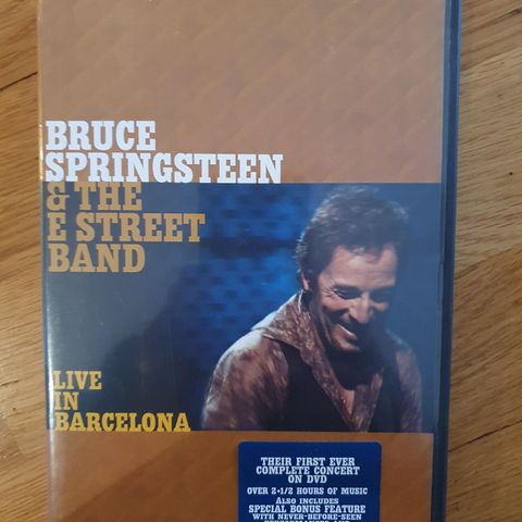 BRUCE SPRINGSTEEN & The E STREET band Live Barcelona