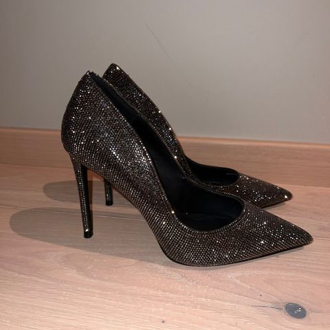 Nye stiletthæler fra Steve Madden str 40