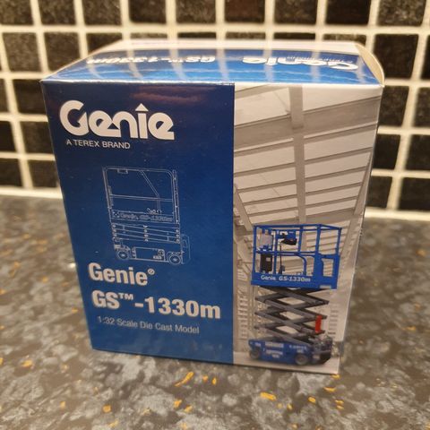 1/32 Genie lift