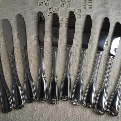10 Kniver - Enor