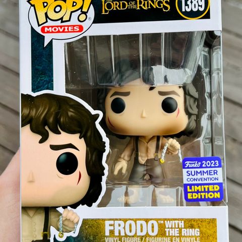 Funko Pop! Frodo with the Ring | The Lord of the Rings (1389)