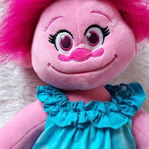 Poppy fra filmen Trolls. Build a Bear bamse dukke.