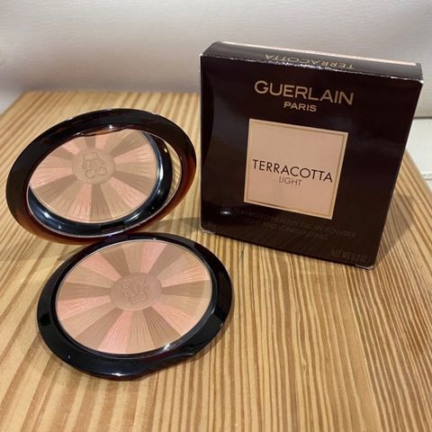 Guerlain Terracotta The Sun Kissed Healty Glow Powder 01 Light Warm