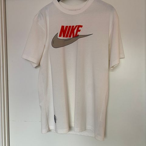 NIKE T SKJORTE