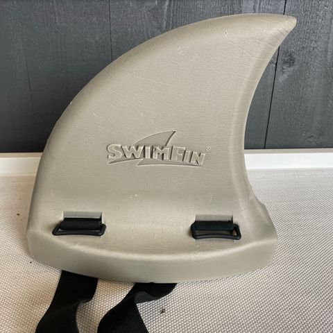 Swimfin selges for 150