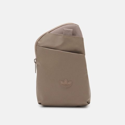 Adidas rifta crossbody taske.