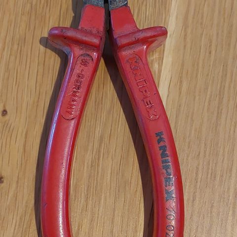 Knipex 70 02 140 sideavbiter