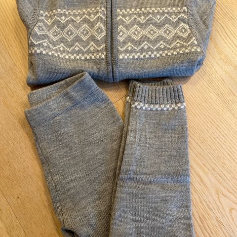 ullsett bukse og genser str. 116 cm