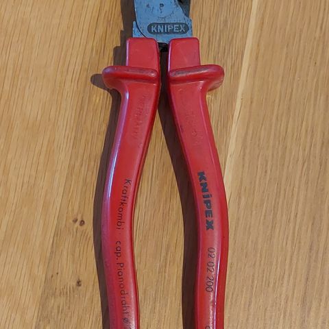 Knipex 1000V kombinasjonstang 02 02 200