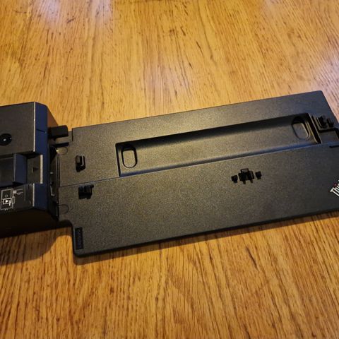 Lenovo ThinkPad docking station 40AH 40AJ